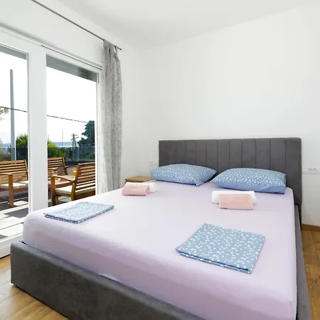 Διαμέρισμα Mirjam